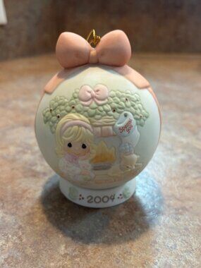 2004 PMI Precious Moment Ball Ornament #117789
